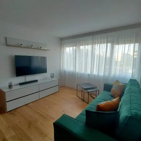 Apartment Marina *